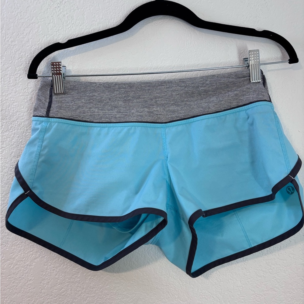 Lululemon Run Speed Shorts Size 4 Blue Stripes